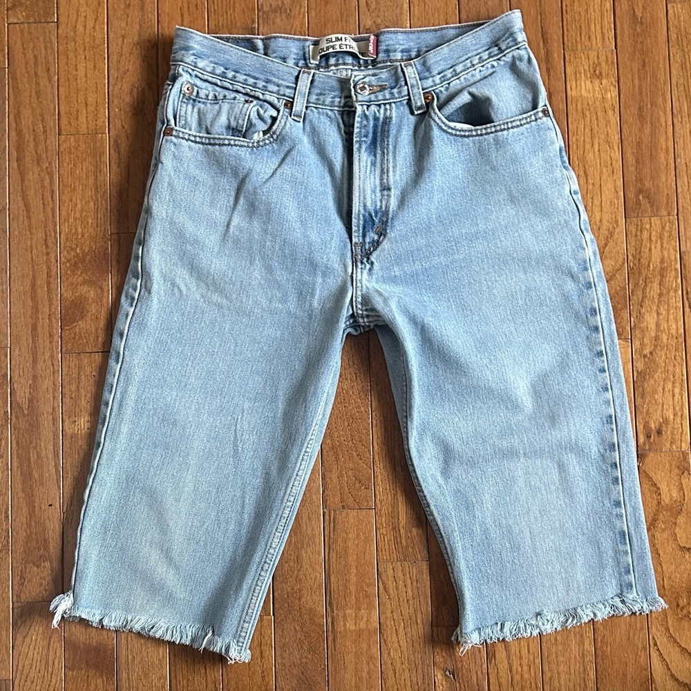 Levi’s Vintage  Men’s Light Blue Denim Cutoff Shorts.  Size 32
